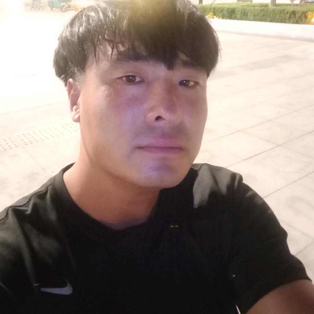 白 183cm