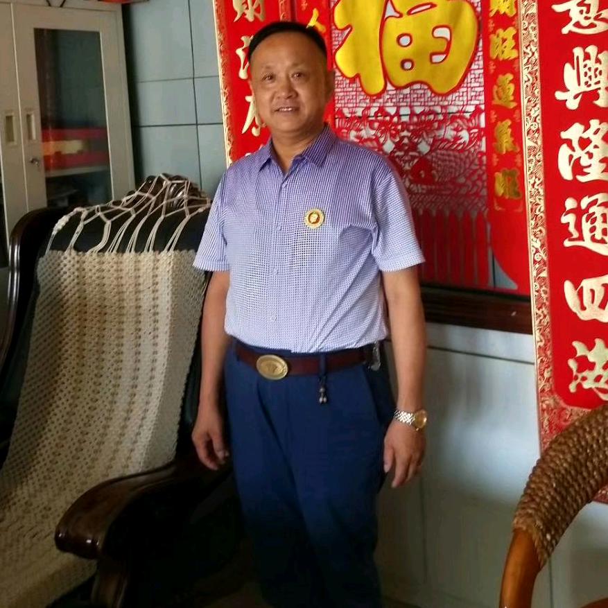 太阳当头照，心情嘎嘎好 陈金贤