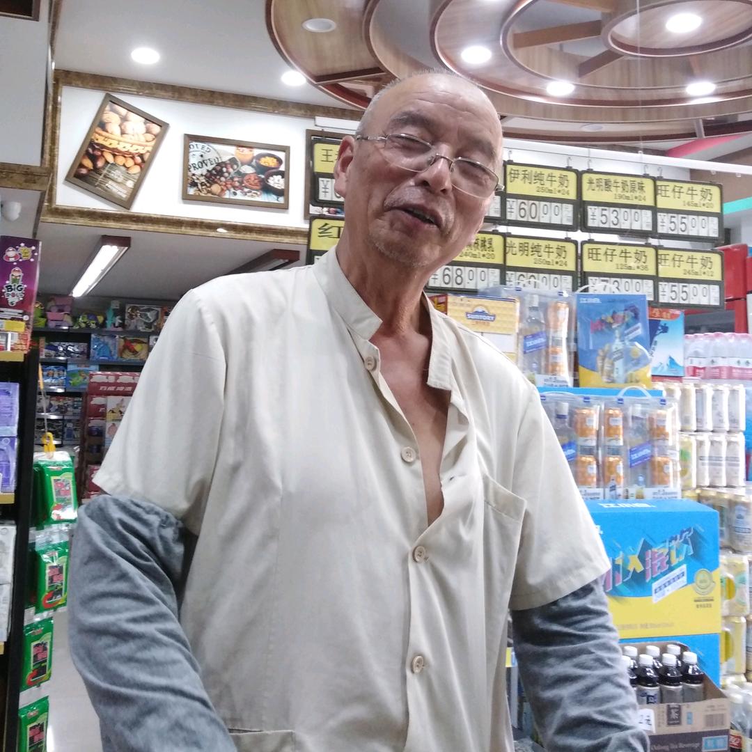 宏大