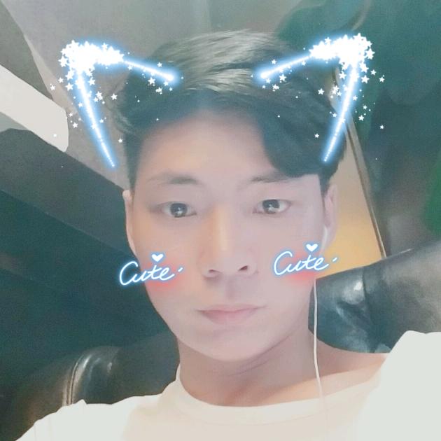 ꧁༺周↔哥༻꧂