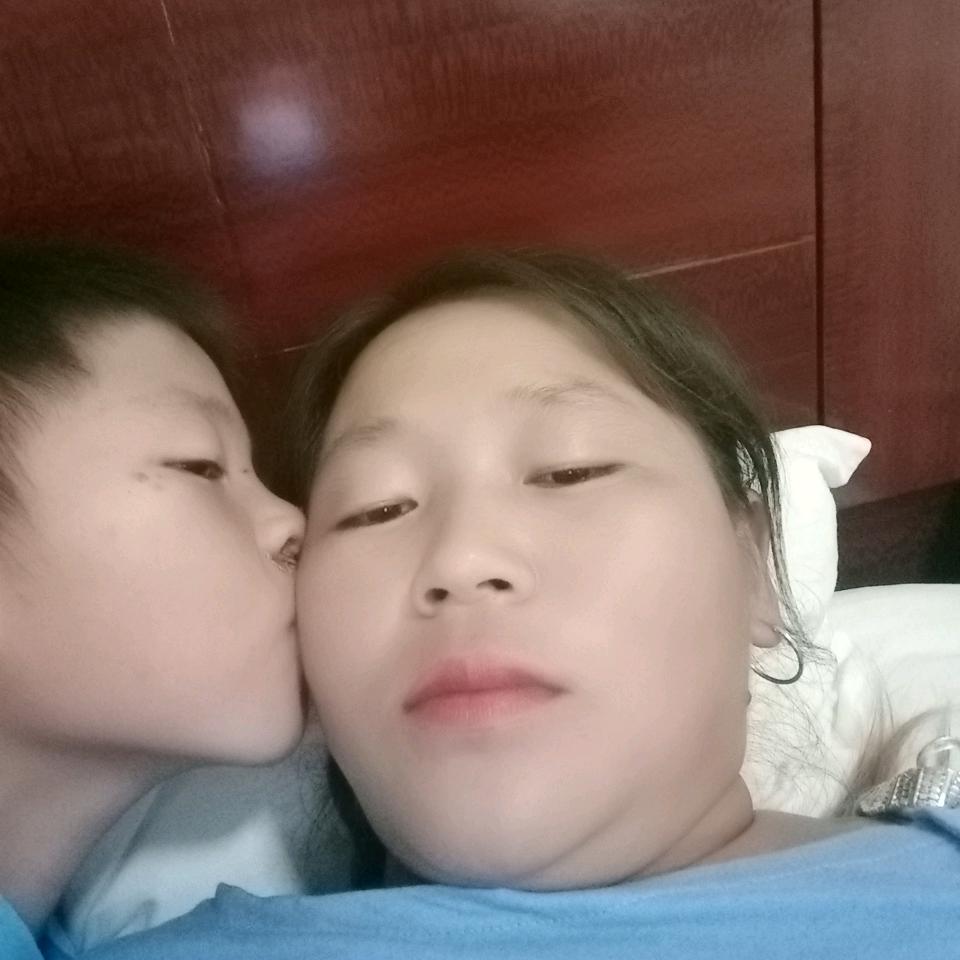 龙龙很开心