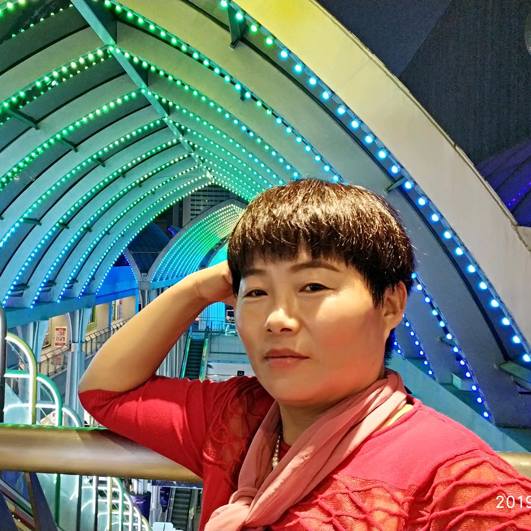 李小妮