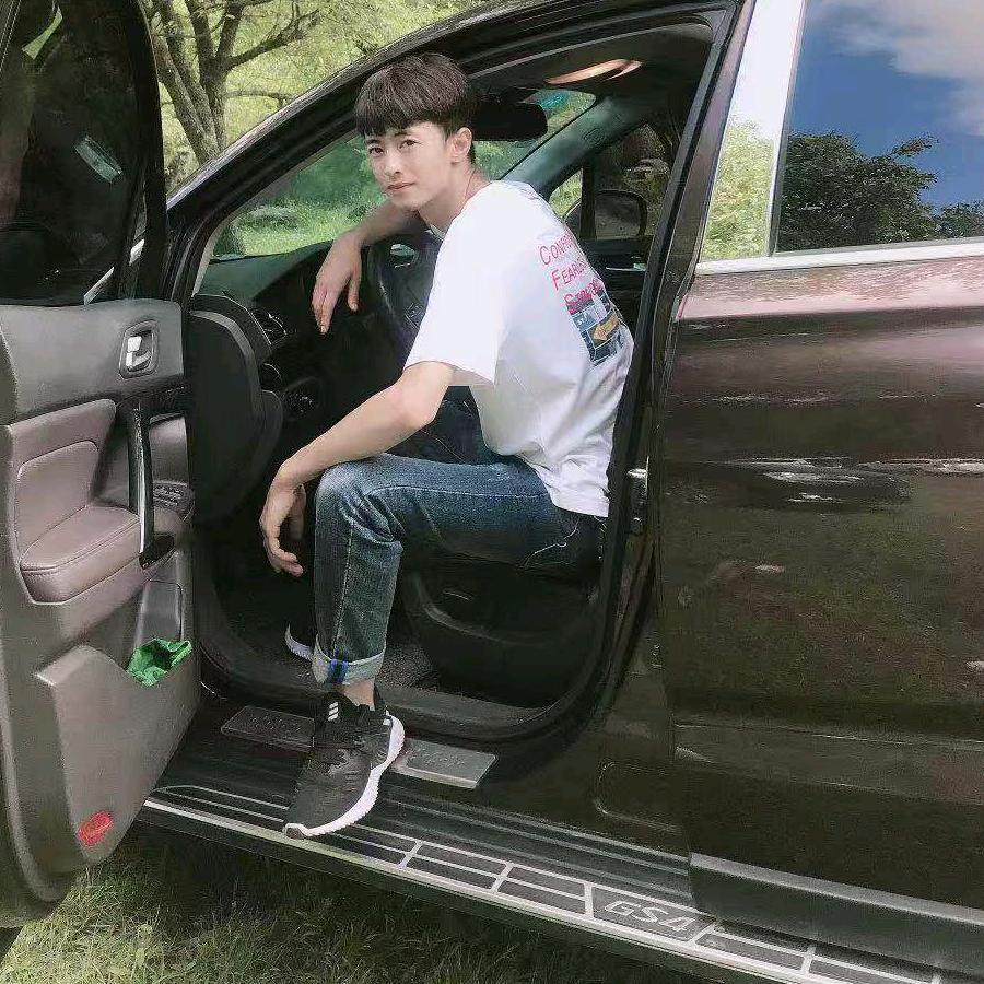 张川馍馍王羊肉串烤饼店🫡国民宾馆旁边