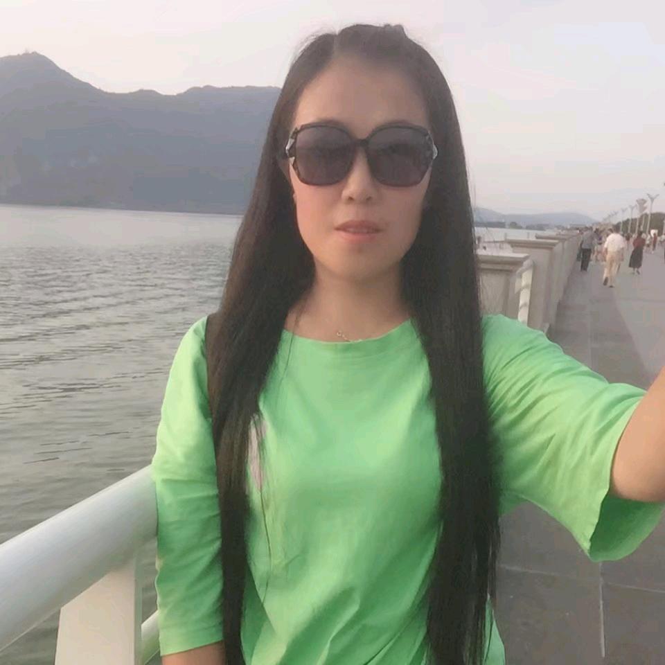 烟花易冷（拒聊）