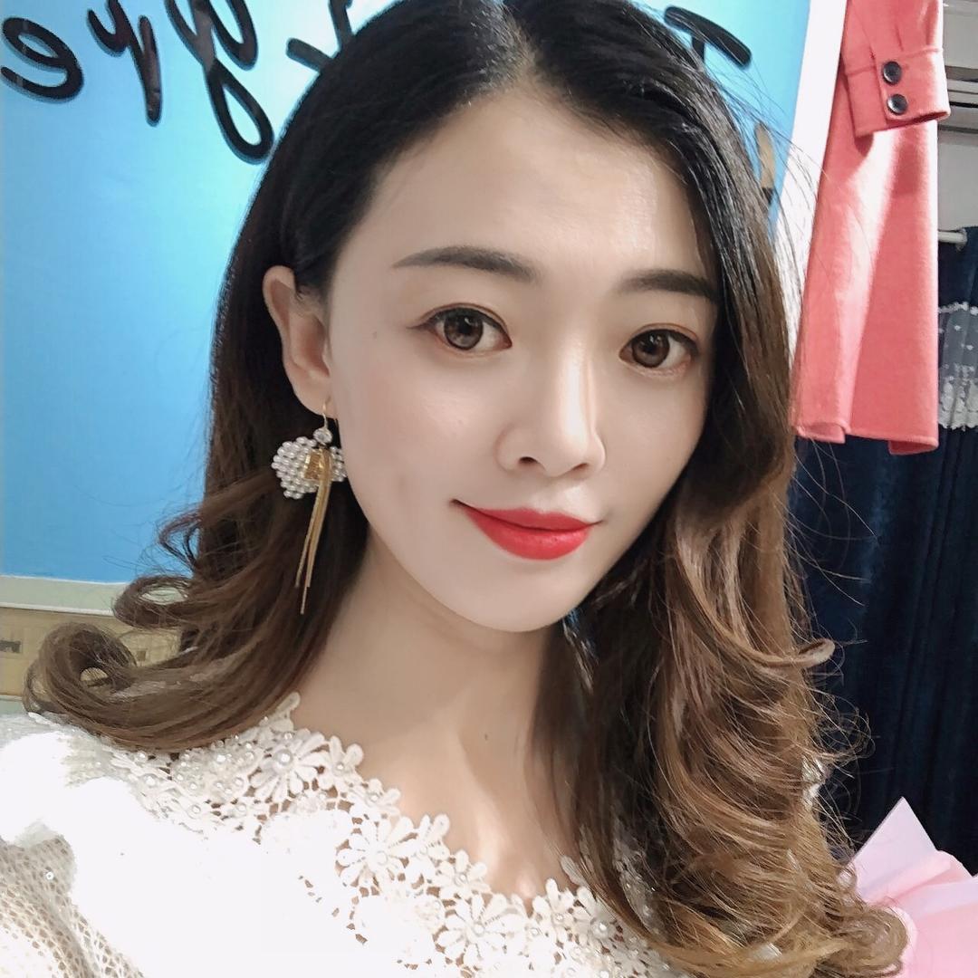 响水县响水滨江东路简爱女装。