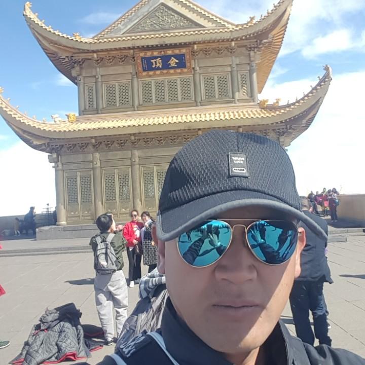 卷毛狮子兽（变色龙）