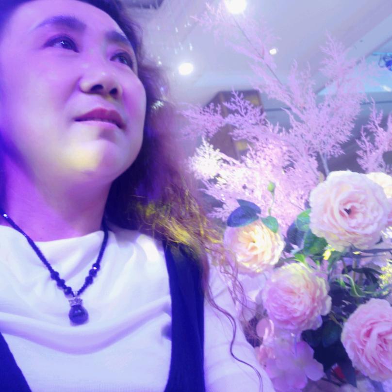 走过城市的角落⊙﹏⊙