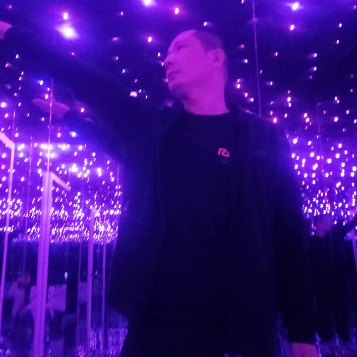 周毅
