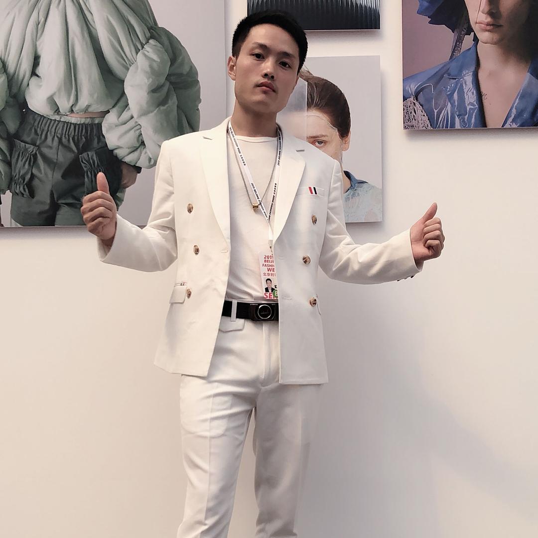 天津滨海新区高新区虎浪灵感艺术美发沙龙