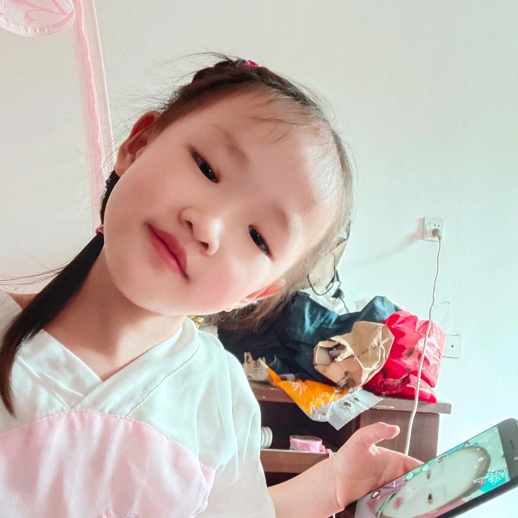 来自农村的小辉辉