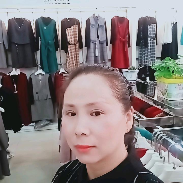 铜城千家惠俞丽萍服装店