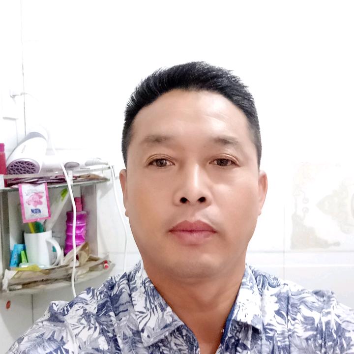 东方龙《曳步舞爱好者》