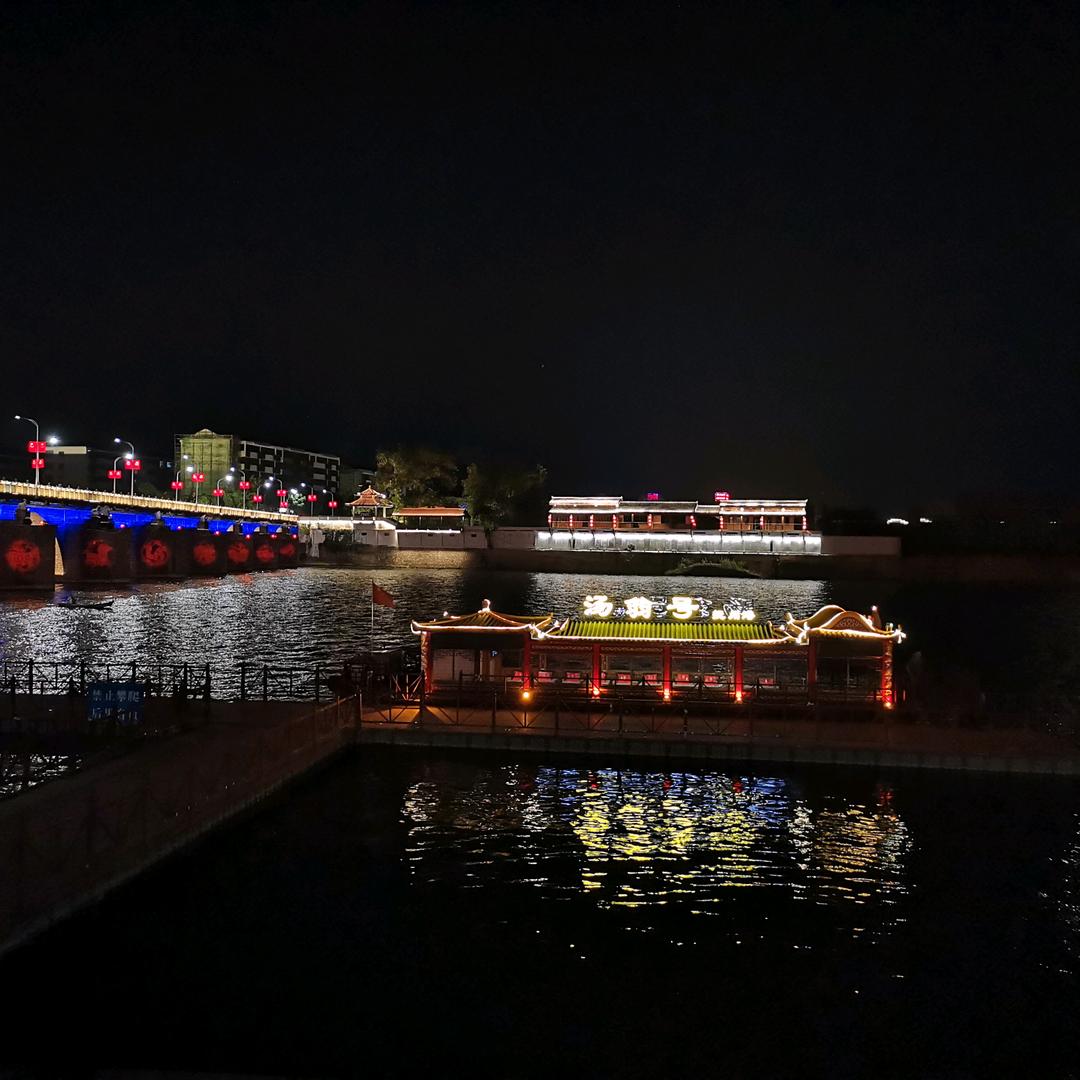 临川贡酒贸易广场南三街53号