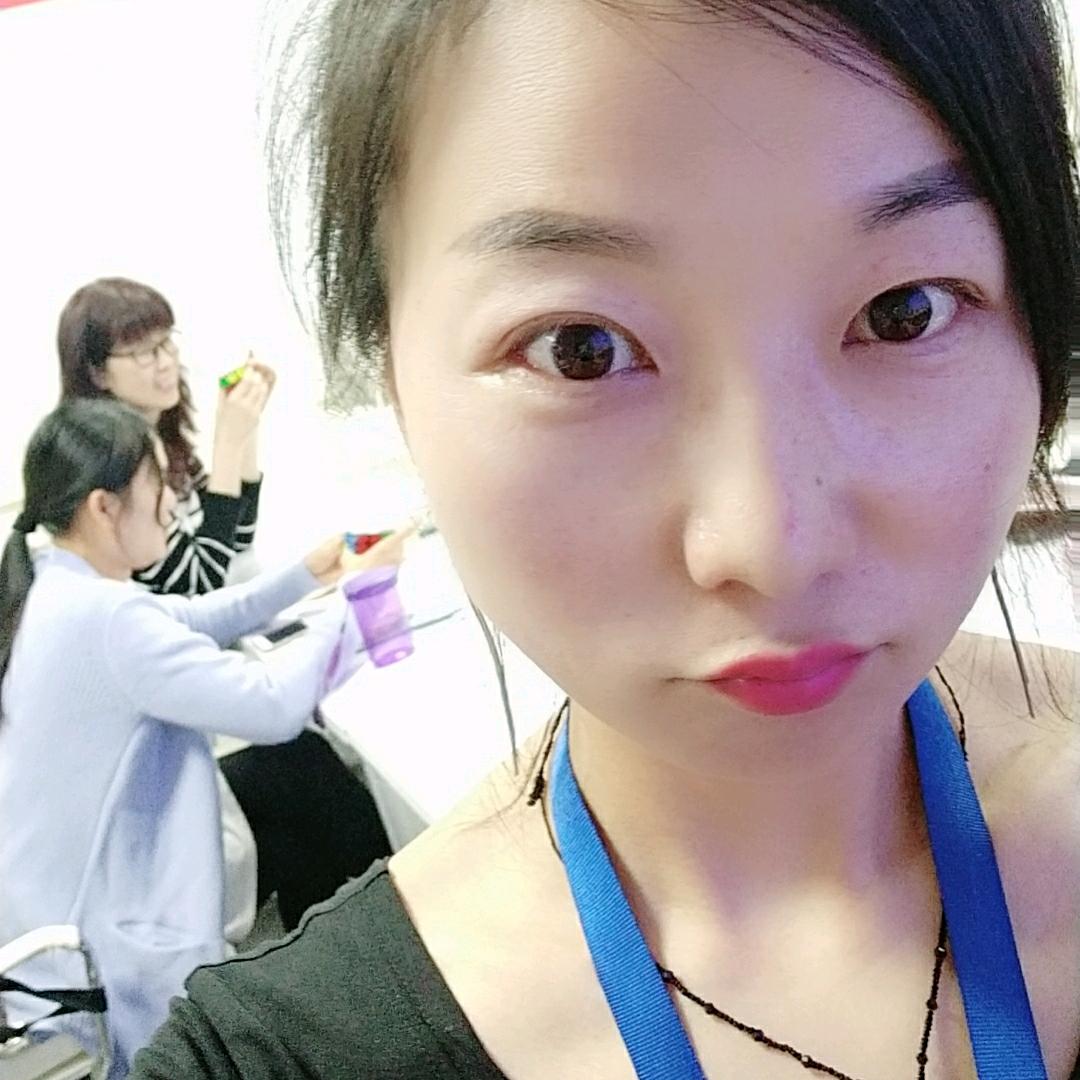 小凡姐吖