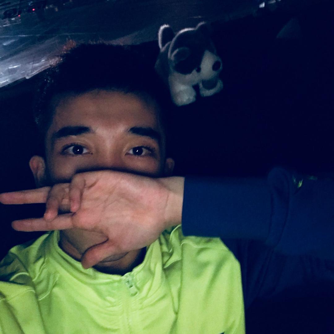 张维伊_🏸