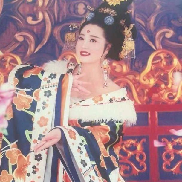 雾里探花笑哈哈