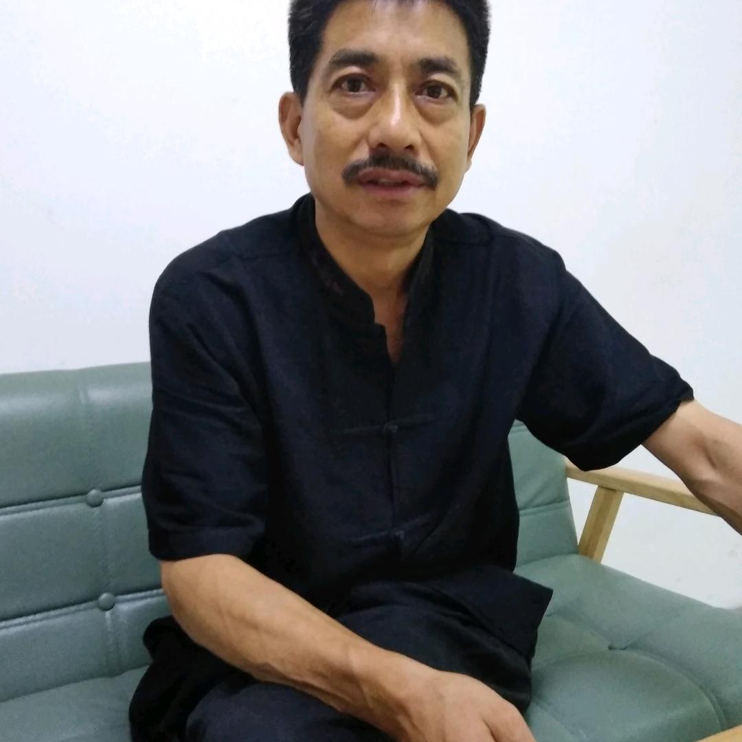 胡子哥