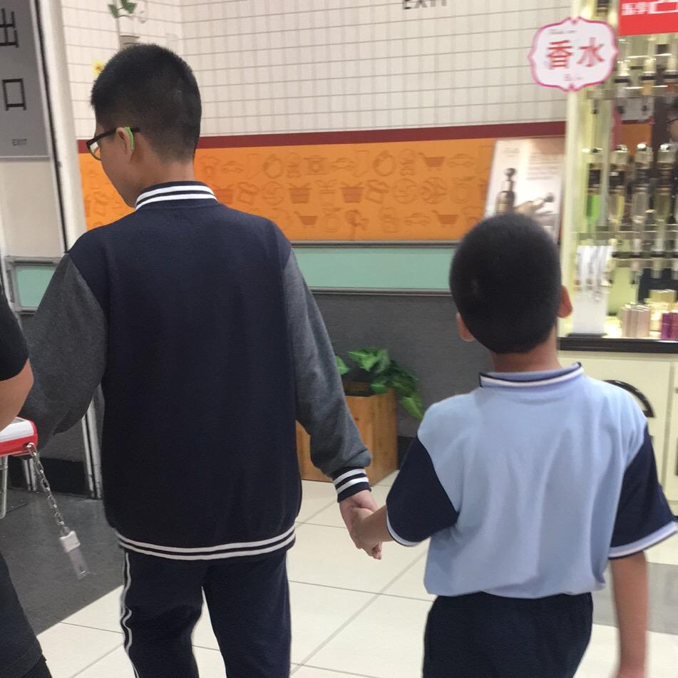 沉默淡定