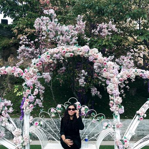 金腾飞广告。         请勿连赞