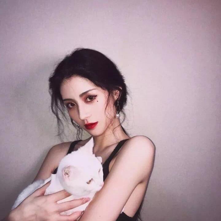小李不温柔😻