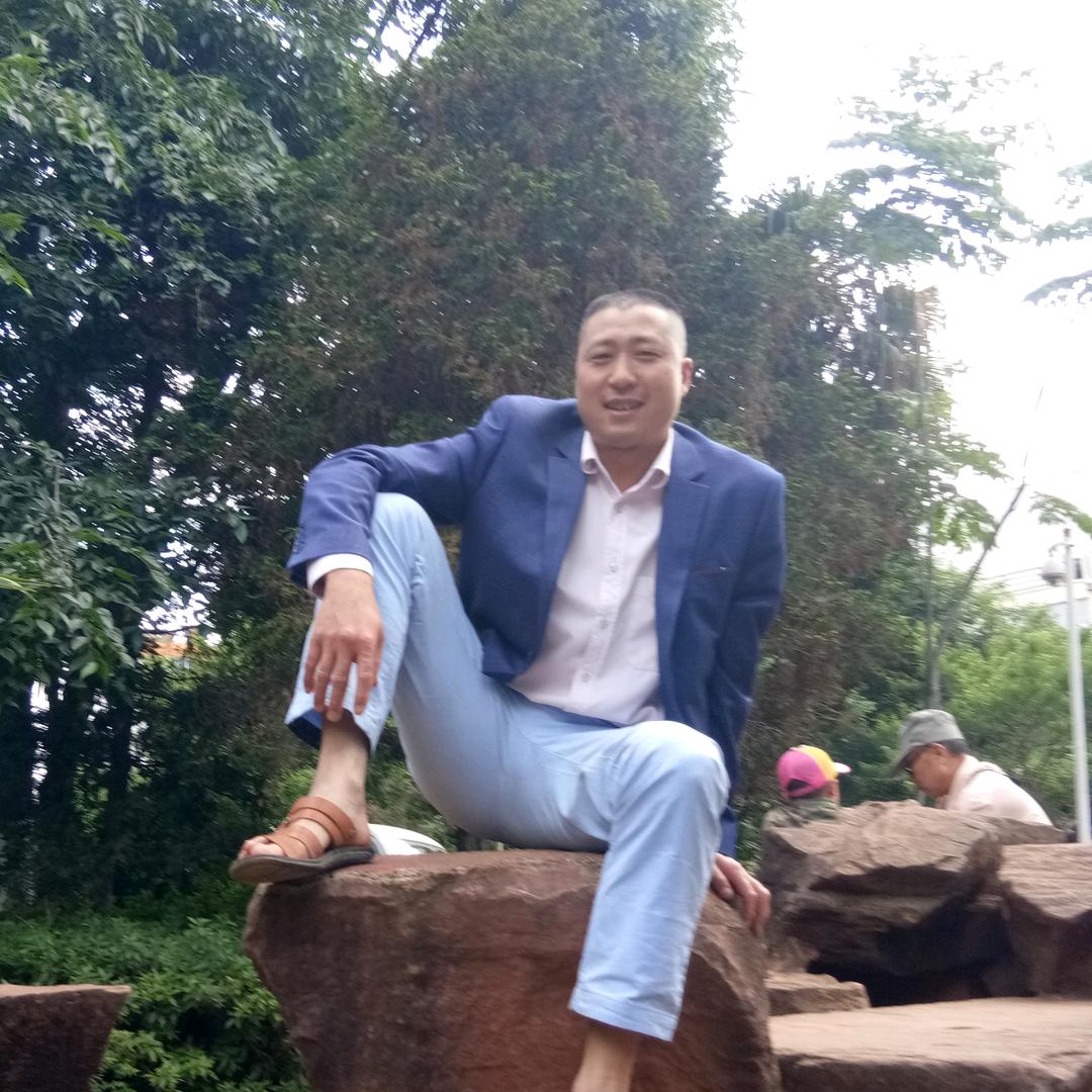 史俊彬