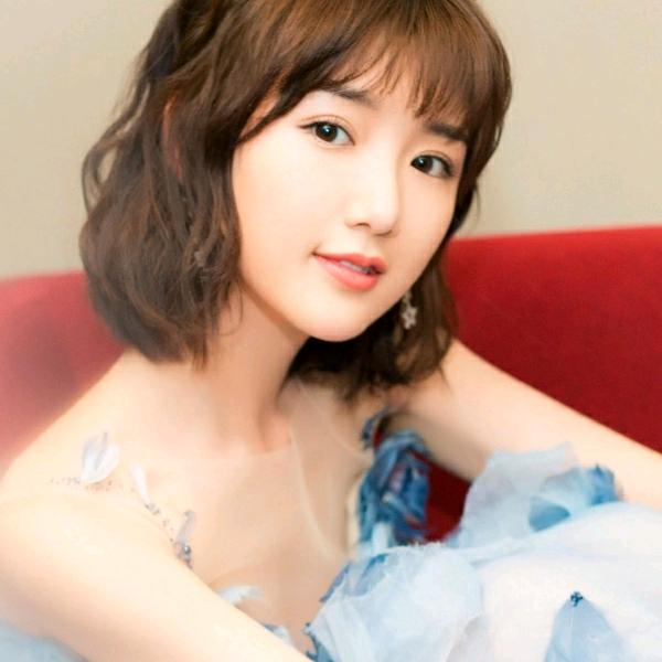 莉莉