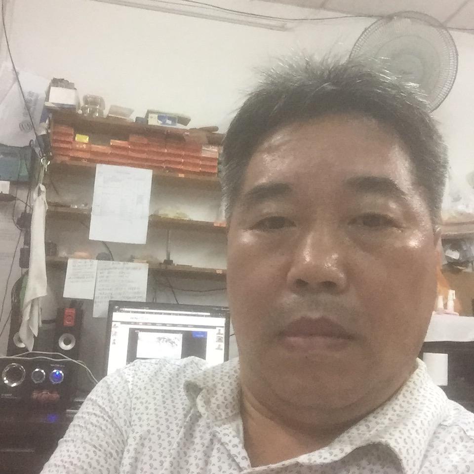 广龙照相服务店