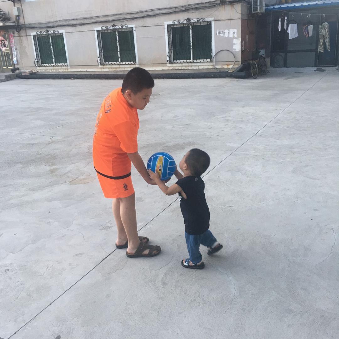 美娜老师