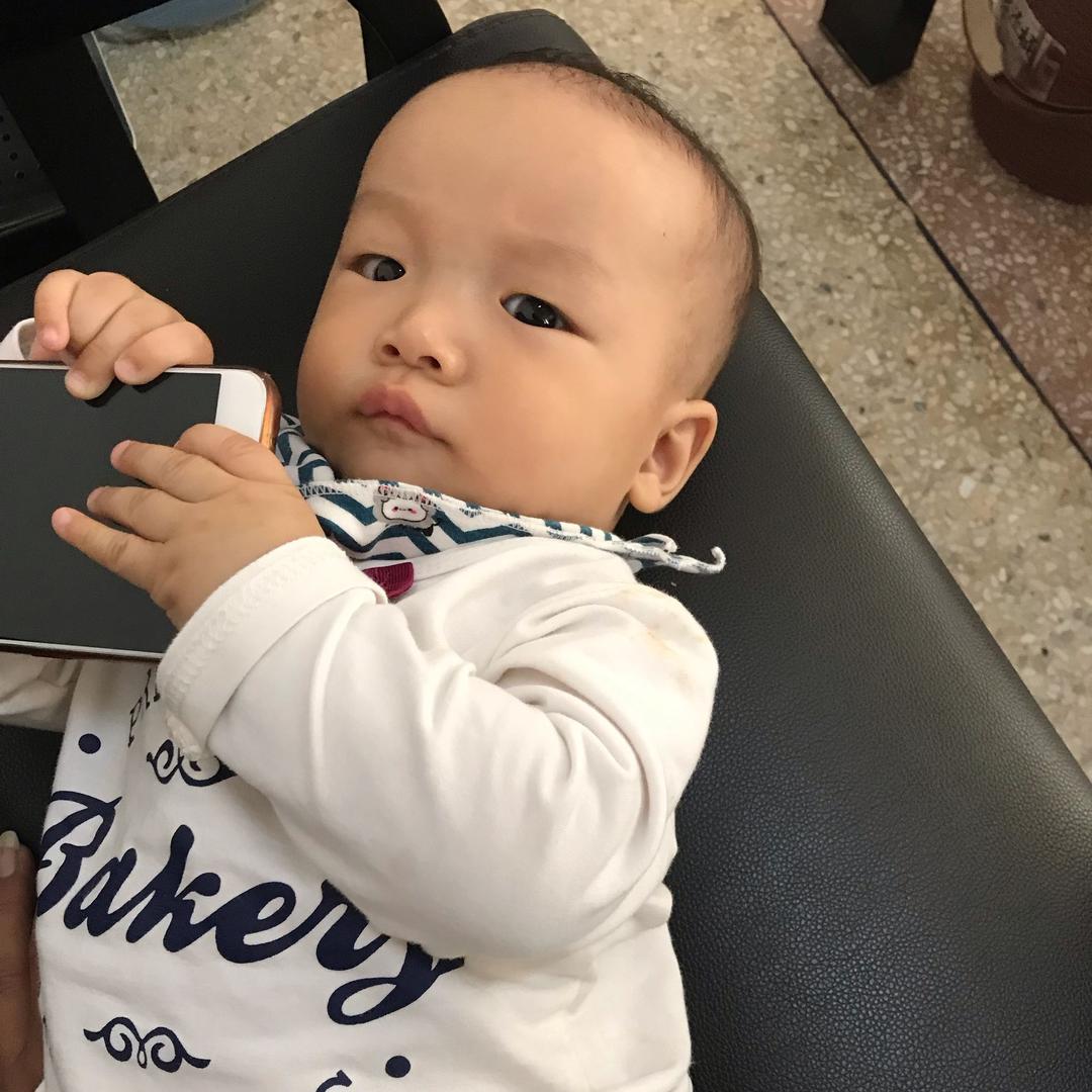 爱自由的谢洪良
