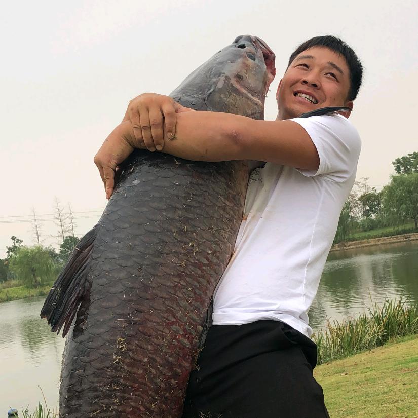刘晓春钓鱼