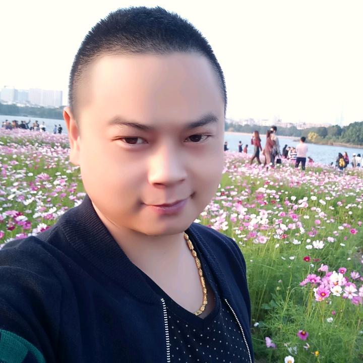 坏坏的歪笑