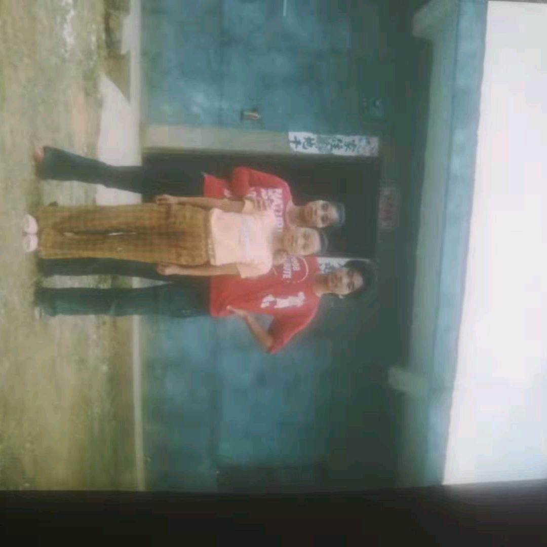 不会画妆的女人