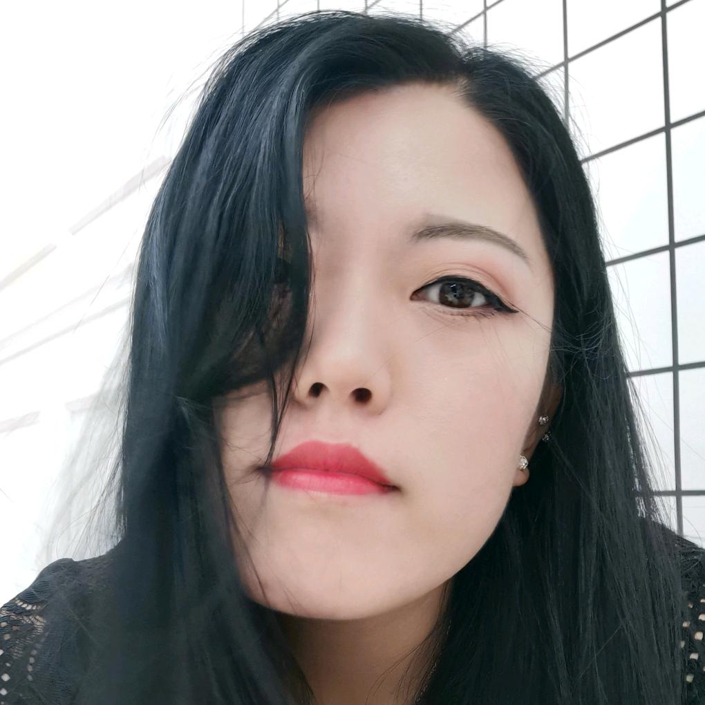 左撇子月姐
