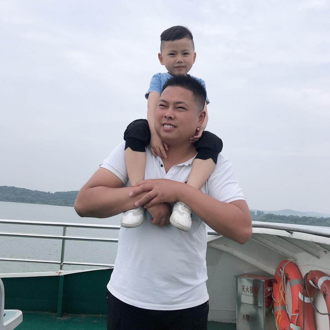 我应该是90后