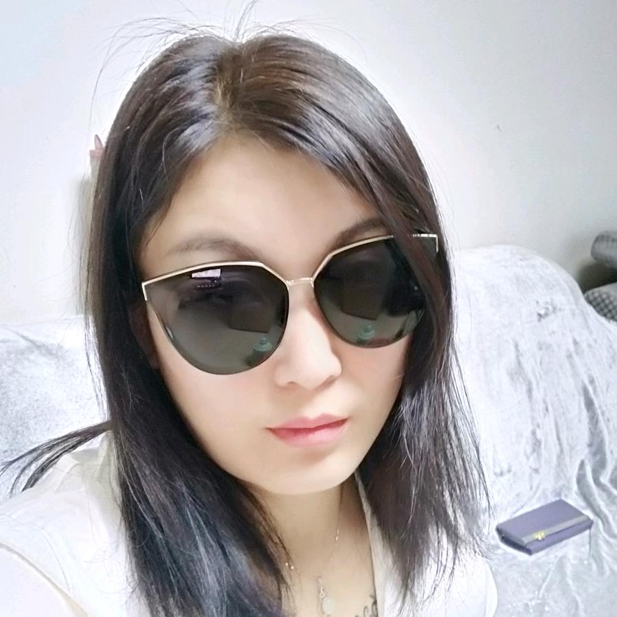 婷