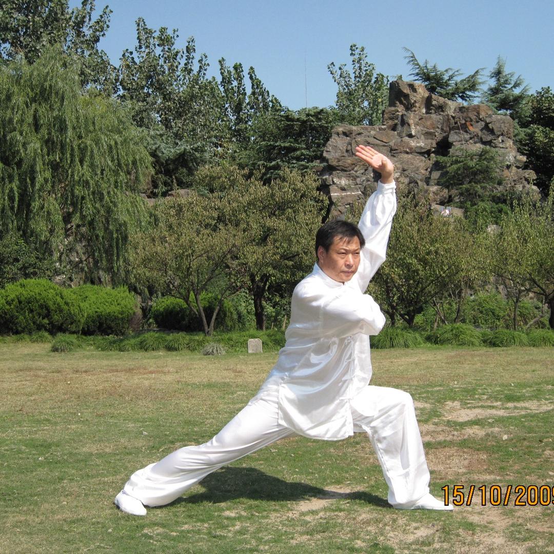 李新建