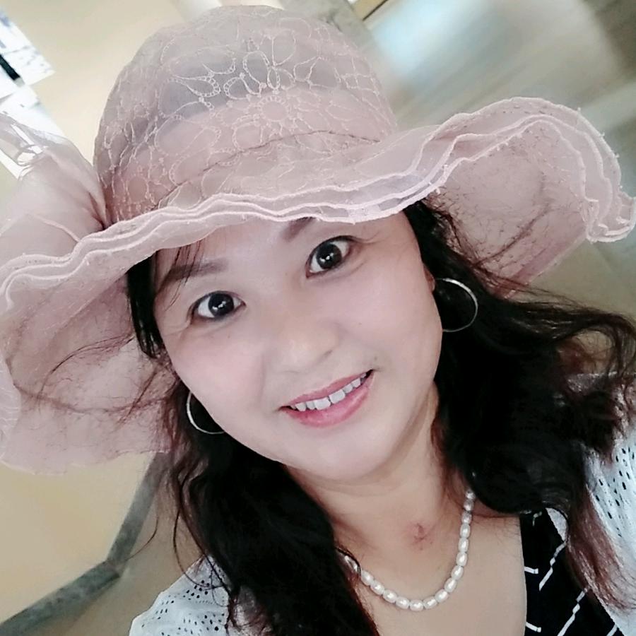 彩霞清悠