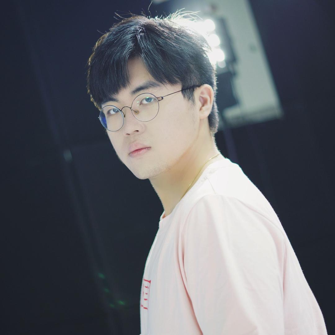 Zz1tai姿态