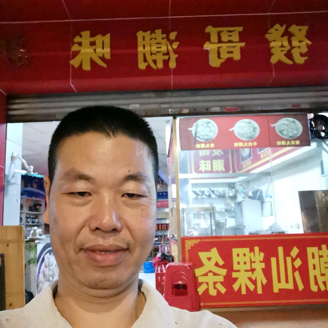 發哥潮味：榄核煲仔饭