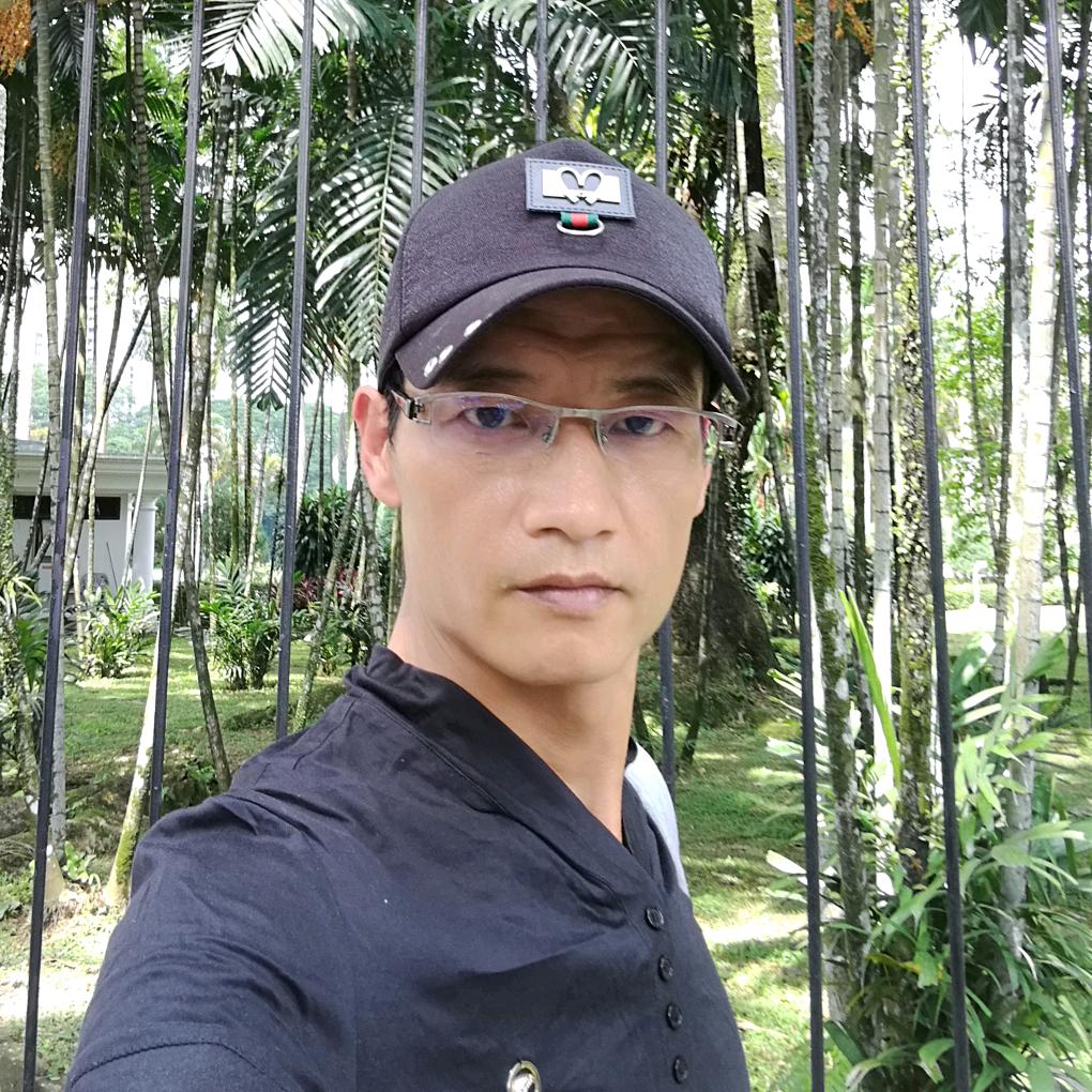 走在钓鱼路上的70后（刘哥）