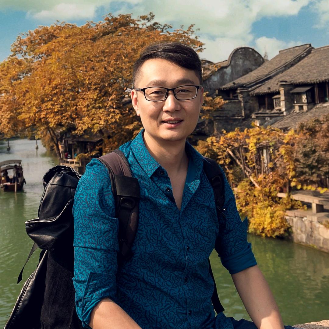 会弹吉他的摄影师