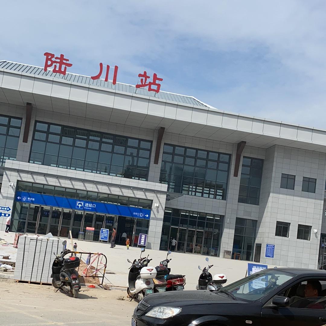 一蓝无云