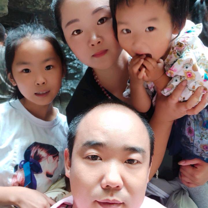 金安爱嘉