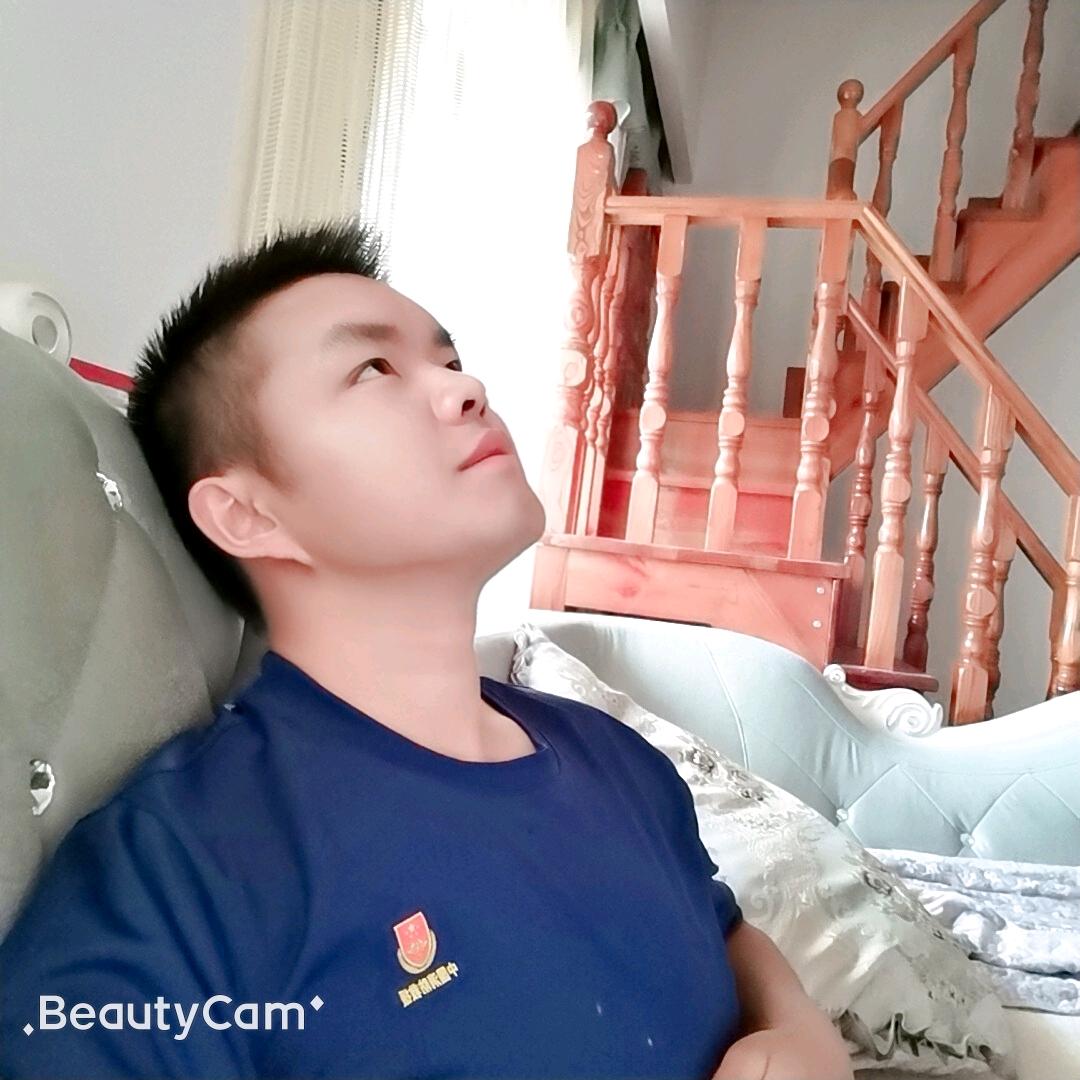 卖泥膜的全屋定制安装小罗