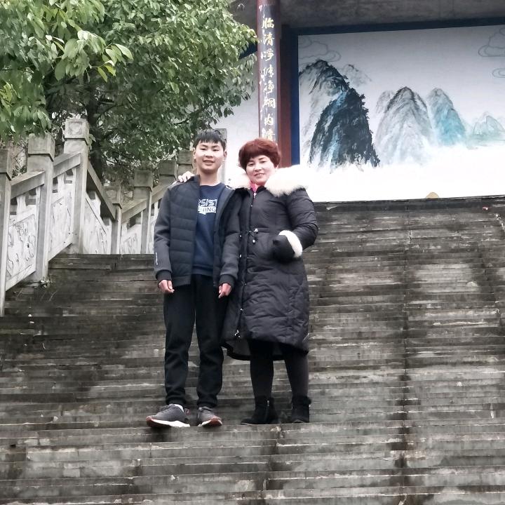 酒逢知己千杯少