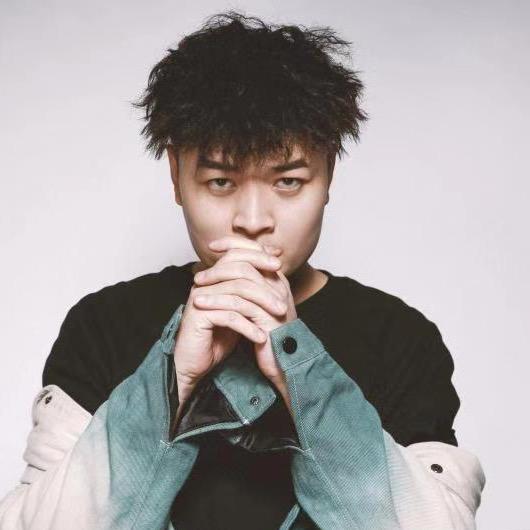 大飞发型定制