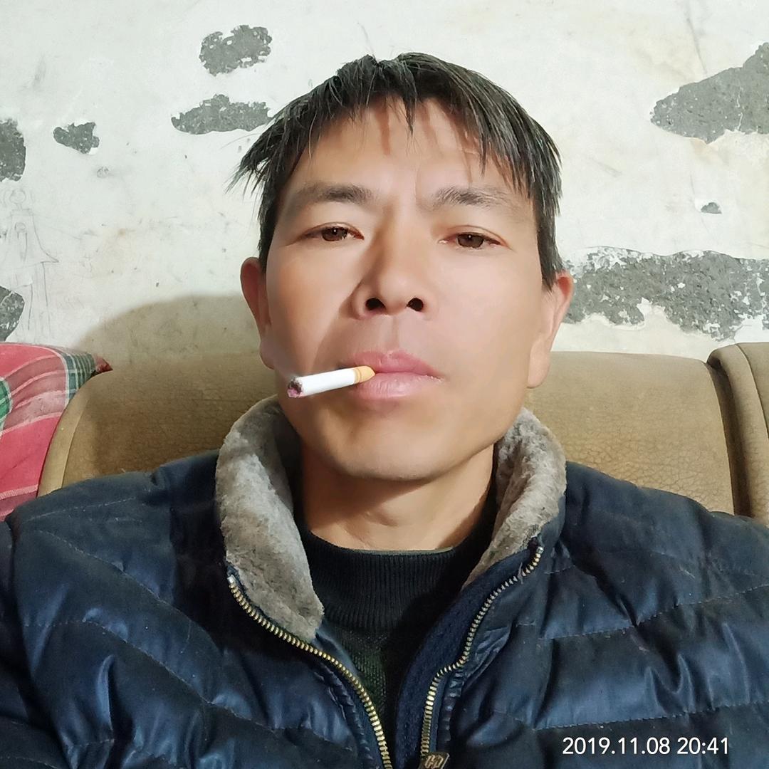 坚强的男人太累