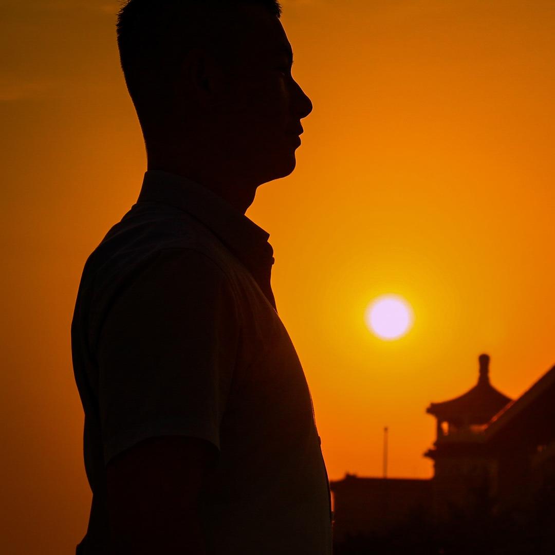 岁  月