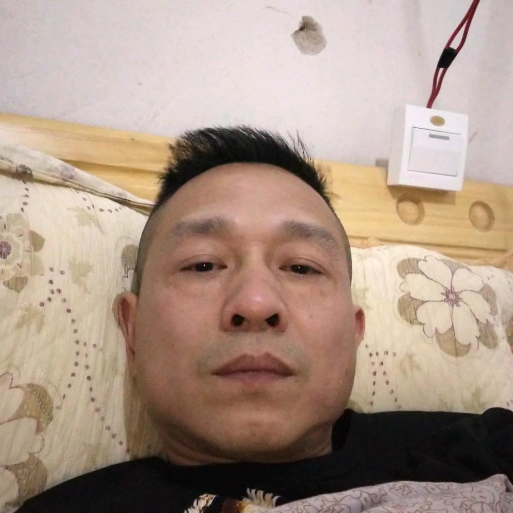 鄢志斌