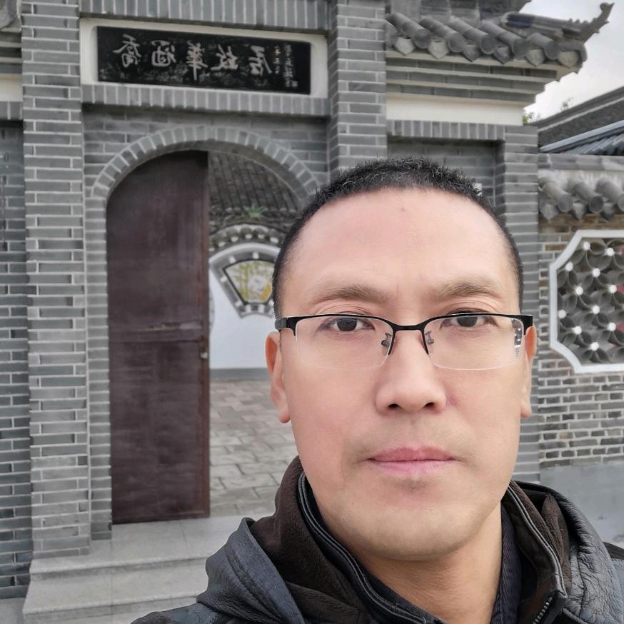 美酒小哥